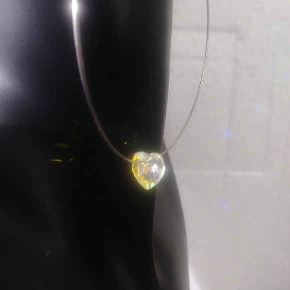 JovitaSpring Heart on a loop - Picture 3 of 5